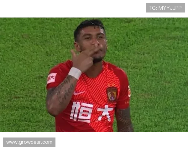 现场看欧冠，保利尼奥：我在巴萨踢了1年，但像是踢了10年